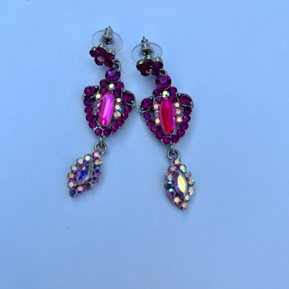 Crystal chandelier silver tone, magenta earrings. - Picture 2 of 2